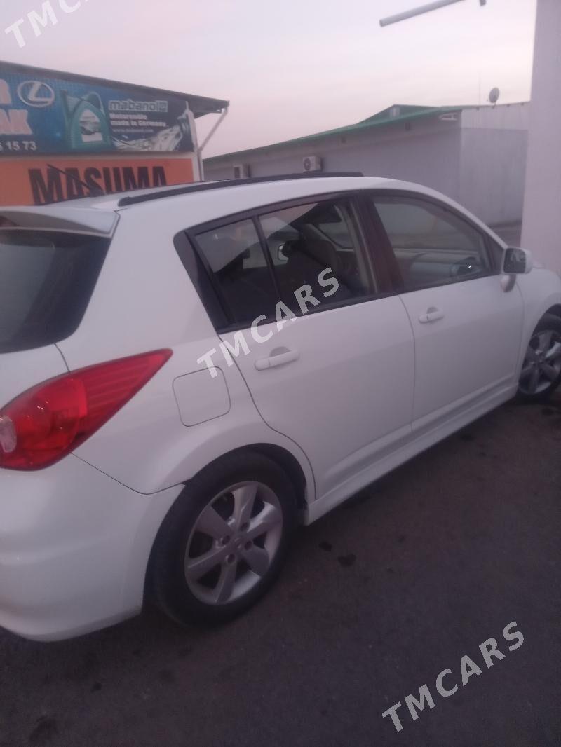 Nissan Versa 2011 - 110 000 TMT - Кака - img 7