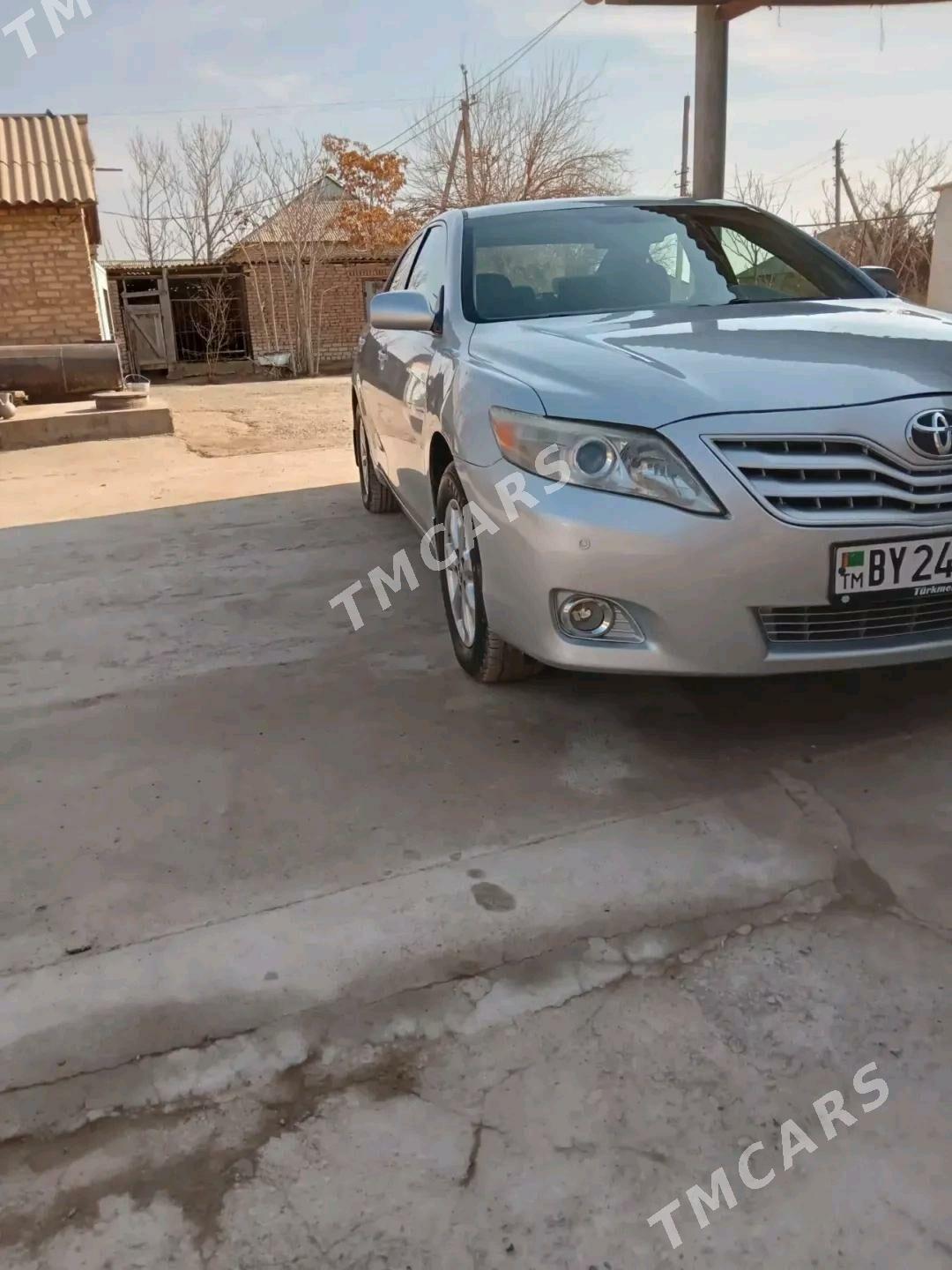 Toyota Camry 2007 - 130 000 TMT - Теджен - img 4