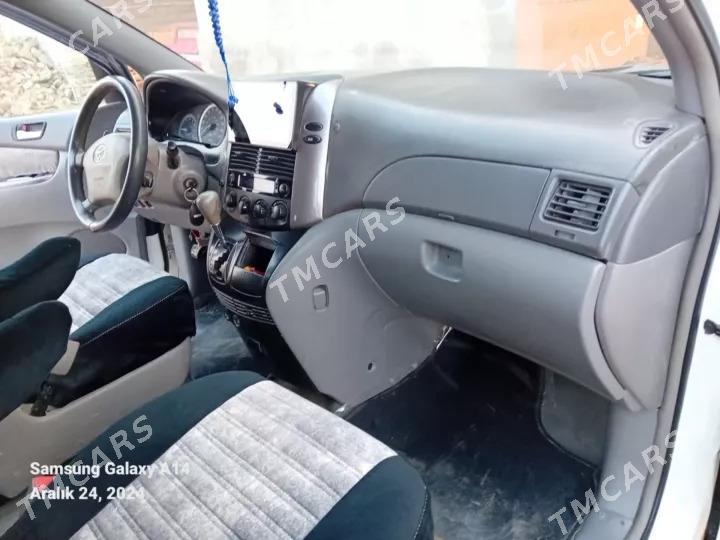 Toyota Sienna 2005 - 180 000 TMT - Койтендаг - img 4