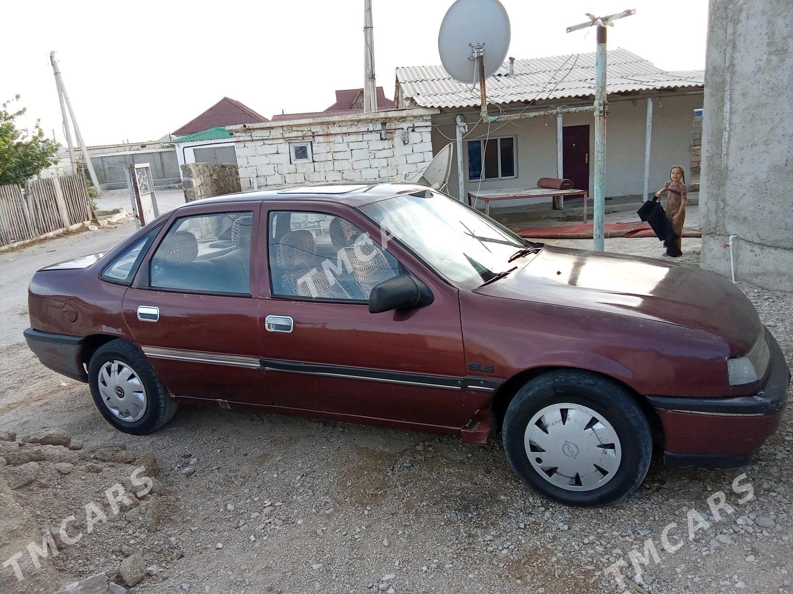 Opel Vectra 1990 - 24 000 TMT - Балканабат - img 4