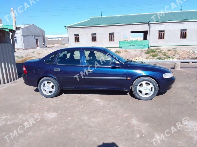 Opel Vectra 1998 - 60 000 TMT - Фарап - img 2