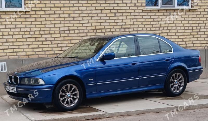 BMW E39 2003 - 140 000 TMT - Кёнеургенч - img 3