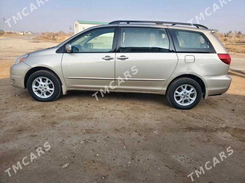 Toyota Sienna 2005 - 199 000 TMT - Ходжамбаз - img 11