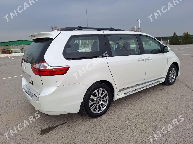 Toyota Sienna 2018 - 570 000 TMT - Aşgabat - img 4