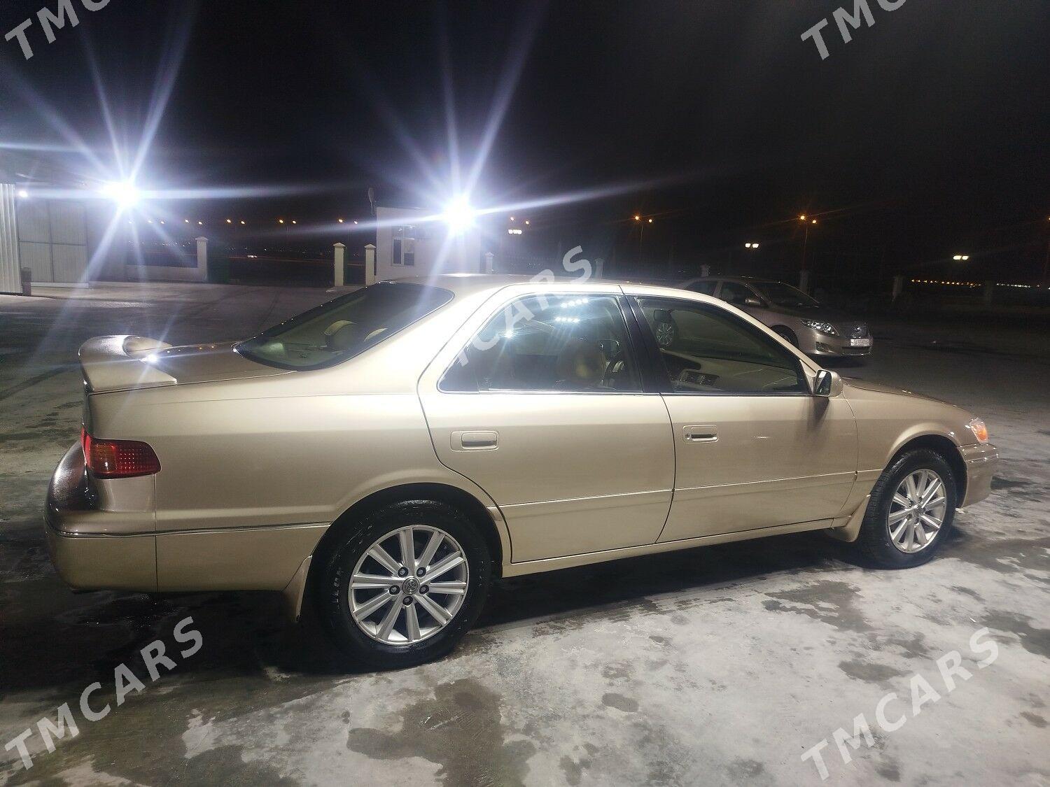 Toyota Camry 2000 - 140 000 TMT - Aşgabat - img 3