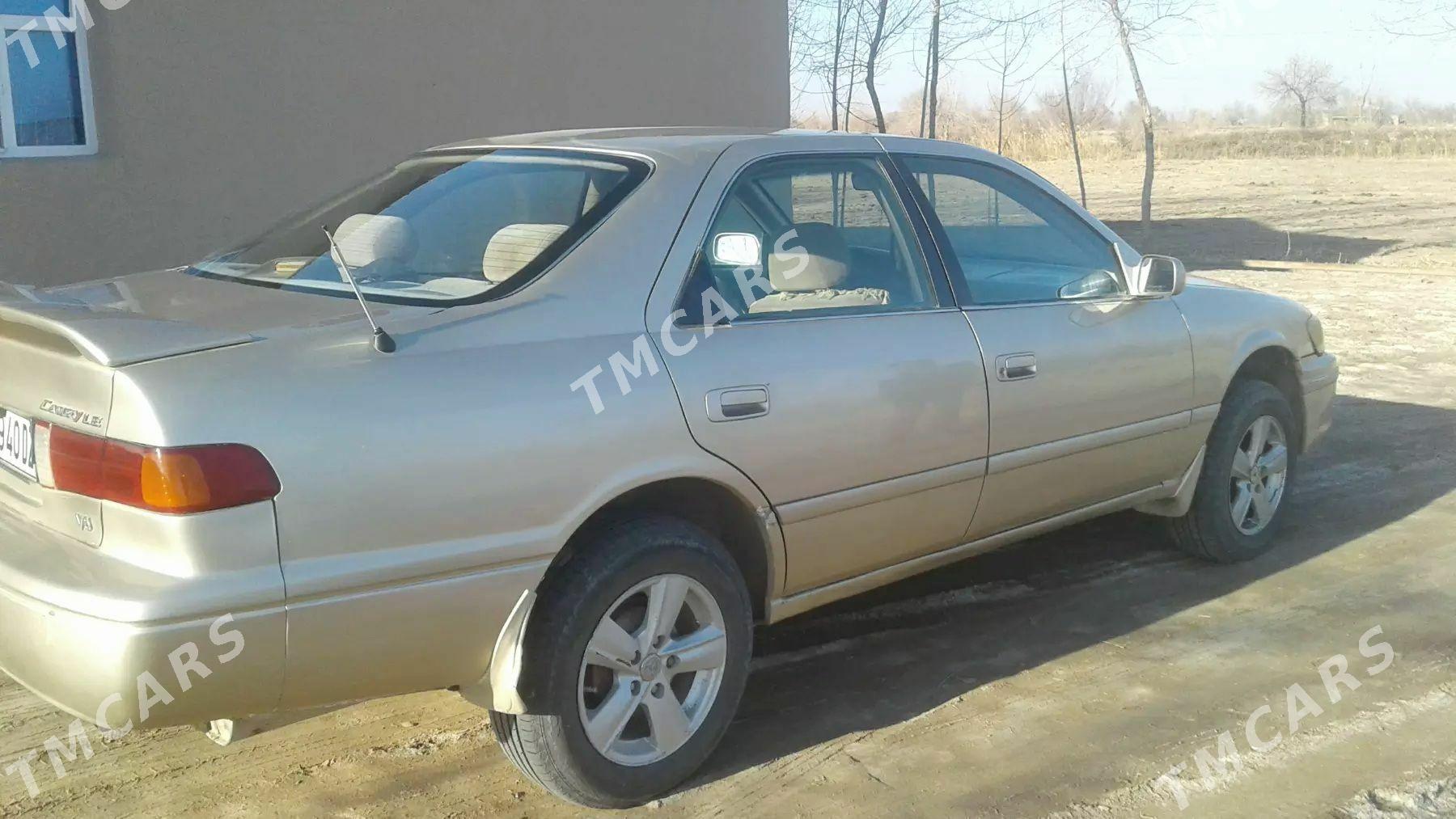 Toyota Camry 1997 - 100 000 TMT - Köneürgenç - img 4