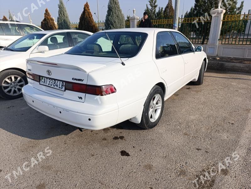 Toyota Camry 1999 - 100 000 TMT - Saýat - img 2