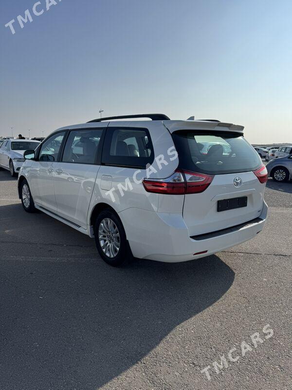 Toyota Sienna 2019 - 410 000 TMT - Aşgabat - img 4