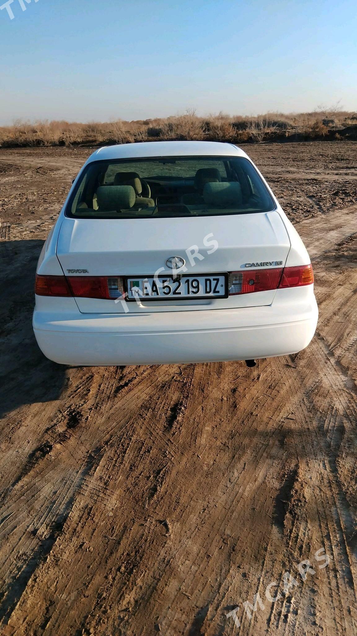 Toyota Camry 2000 - 165 000 TMT - етр. Туркменбаши - img 2