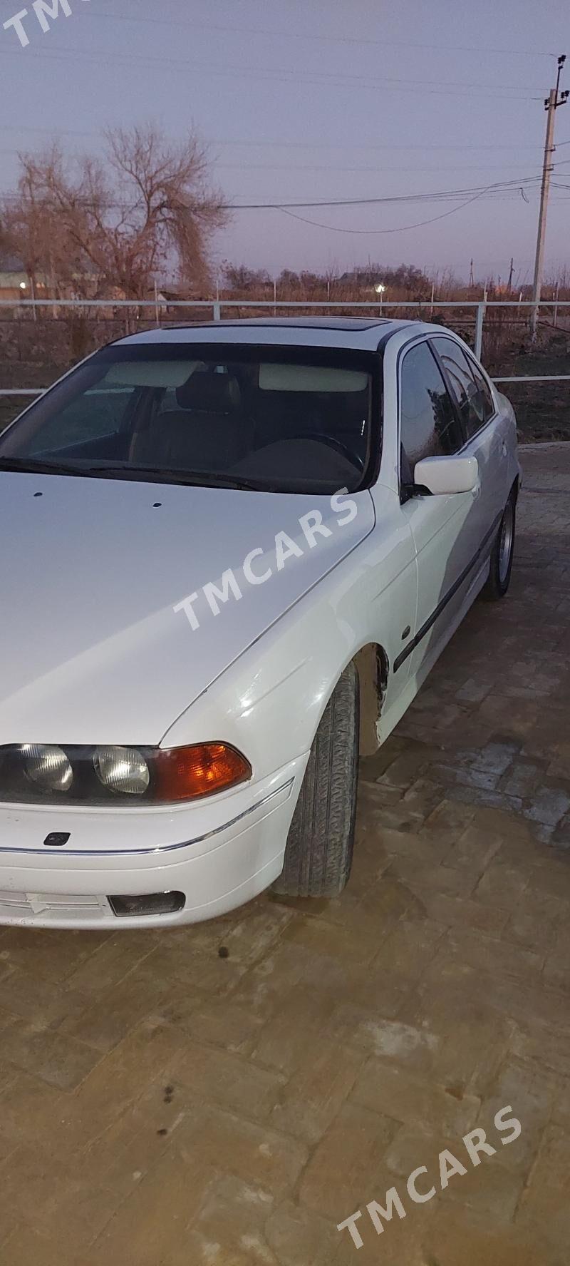 BMW 528 1996 - 85 000 TMT - Mary - img 3