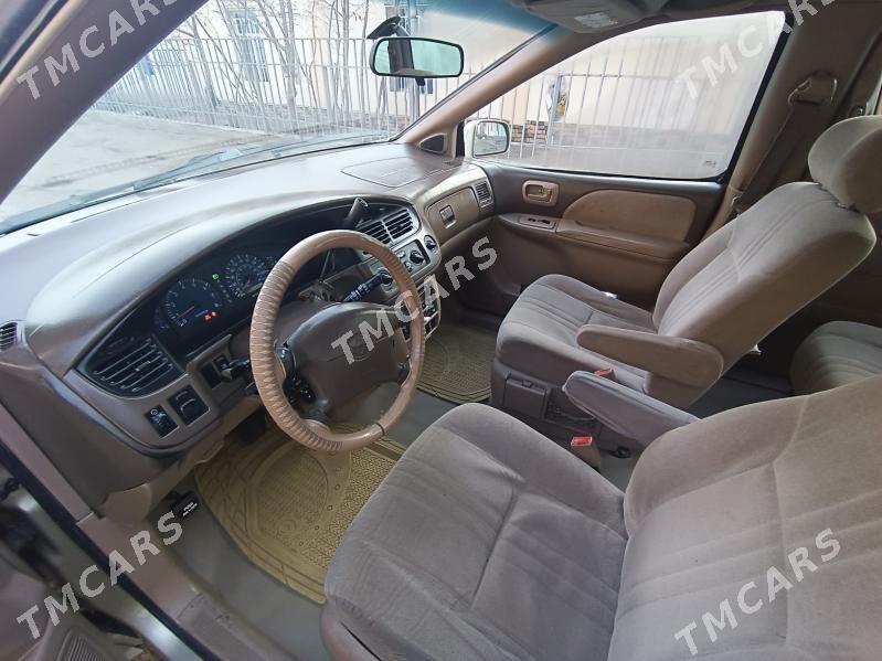 Toyota Sienna 2002 - 140 000 TMT - Дашогуз - img 4