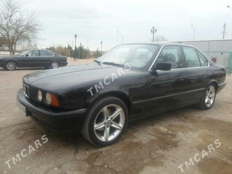 BMW E34 1993 - 35 000 TMT - Türkmenbaşy - img 3