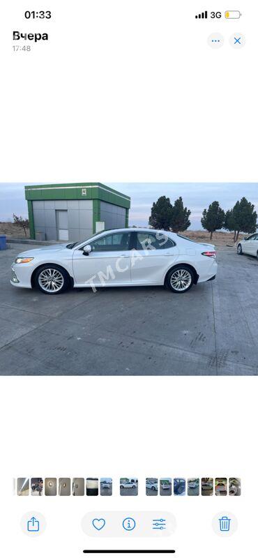 Toyota Camry 2019 - 423 000 TMT - Aşgabat - img 9