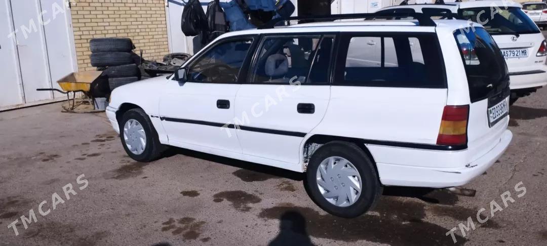 Opel Astra 1992 - 27 000 TMT - Мары - img 3