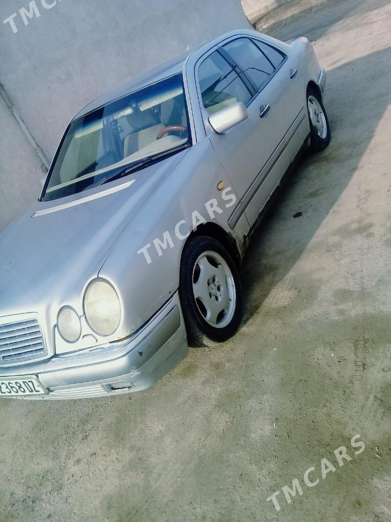 Mercedes-Benz E320 1998 - 60 000 TMT - Daşoguz - img 3