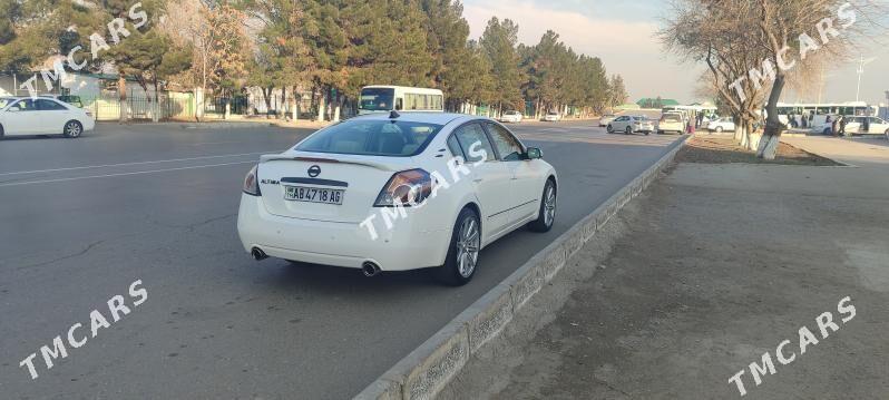 Nissan Altima 2009 - 98 000 TMT - Ашхабад - img 5