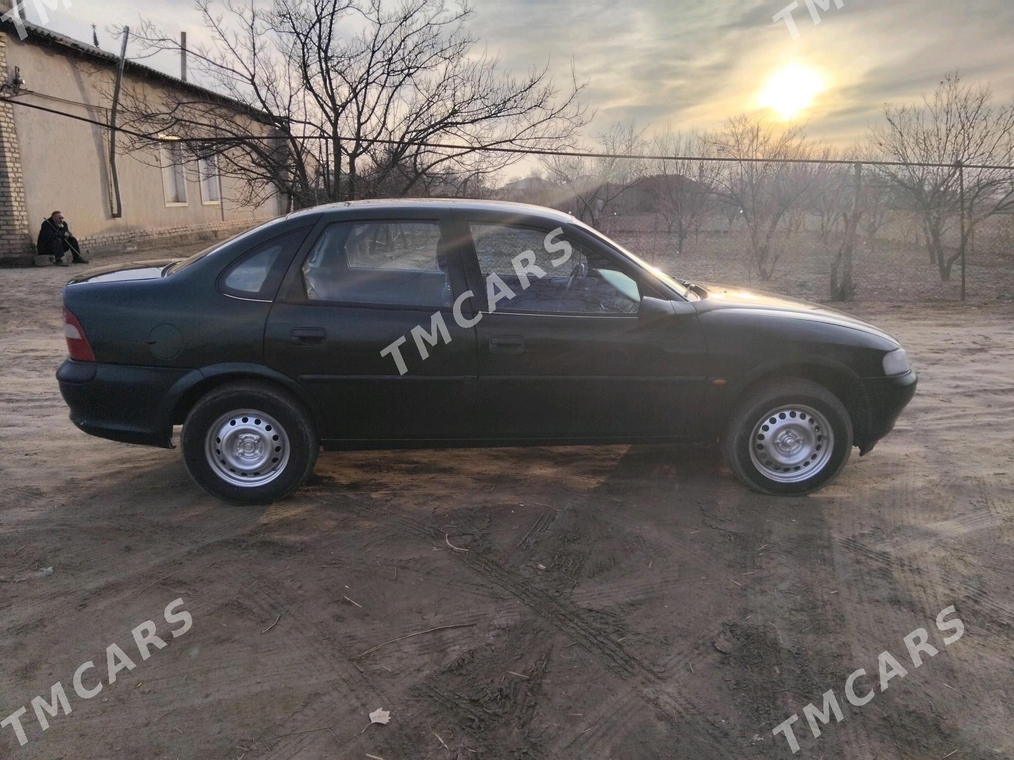 Opel Vectra 1998 - 55 000 TMT - Губадаг - img 6