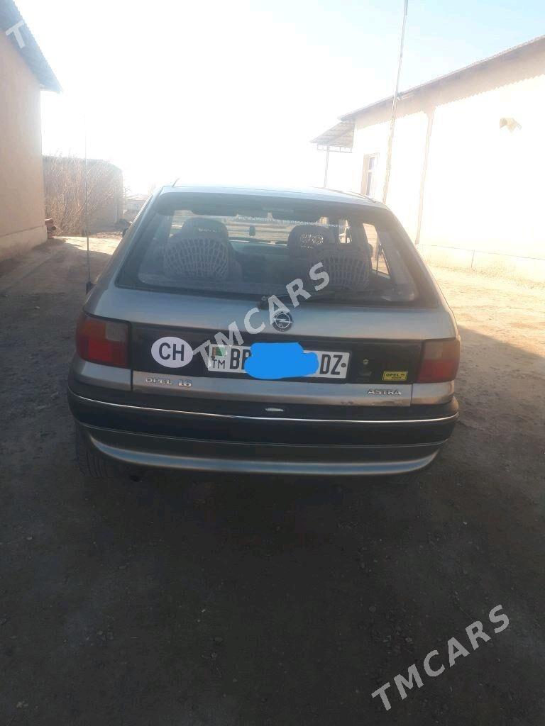 Opel Astra 1993 - 29 000 TMT - Gubadag - img 2