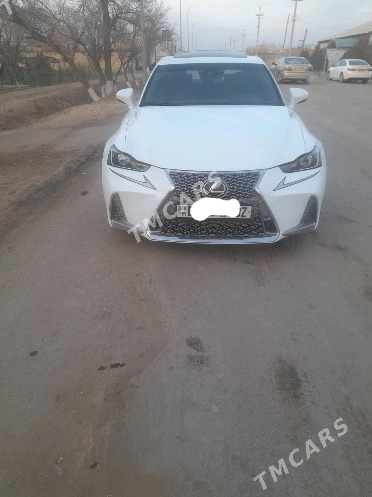 Lexus IS 300 2020 - 315 000 TMT - Akdepe - img 5