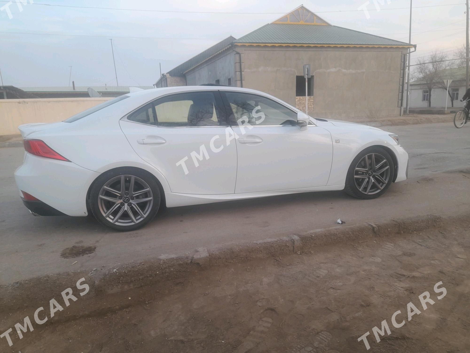 Lexus IS 300 2020 - 315 000 TMT - Akdepe - img 6