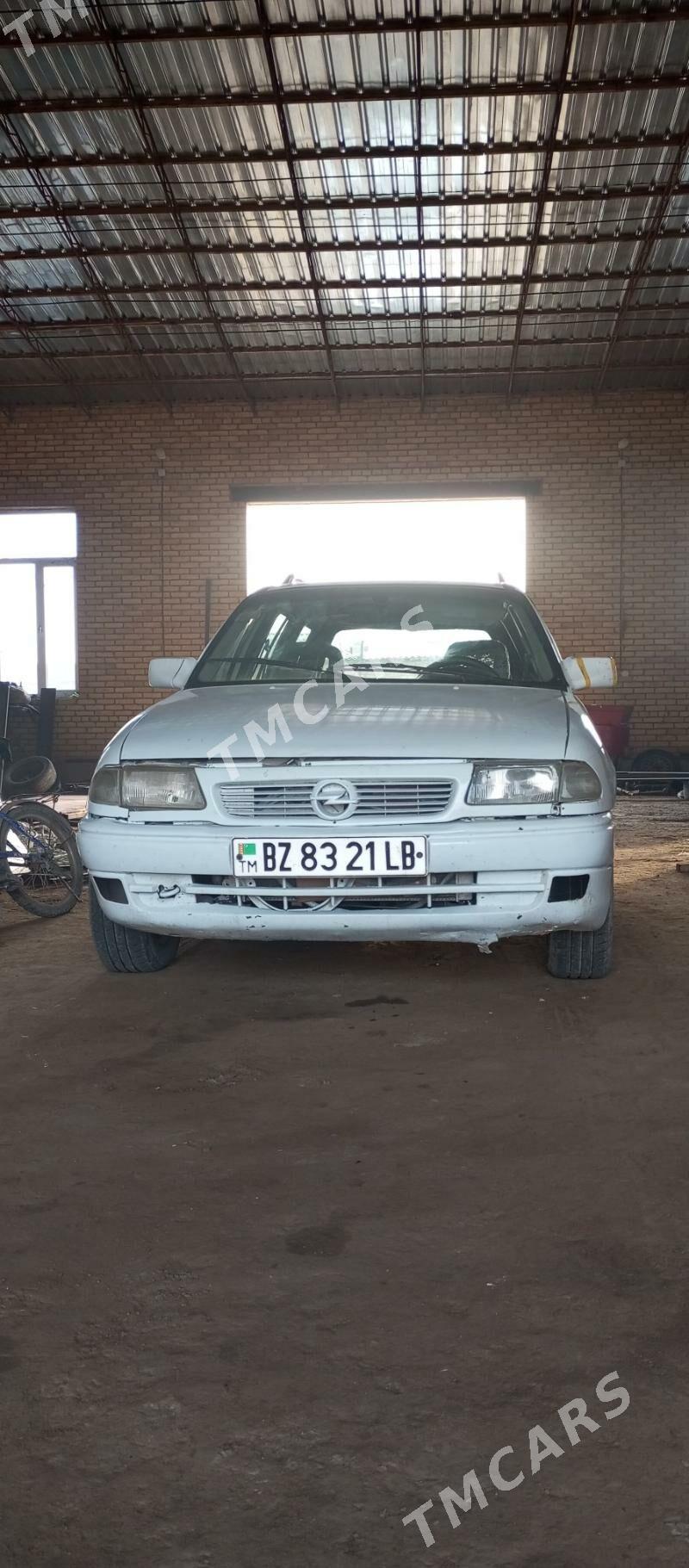 Opel Astra 1995 - 20 000 TMT - Çärjew - img 3