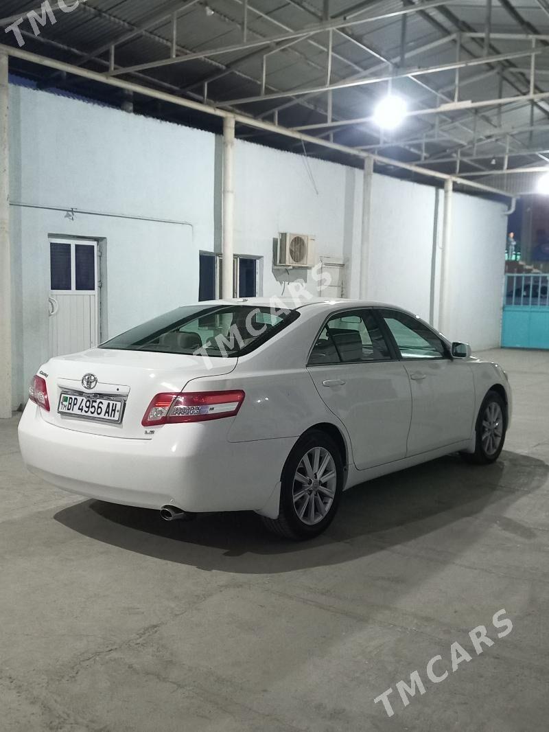 Toyota Camry 2010 - 195 000 TMT - Гёкдепе - img 2