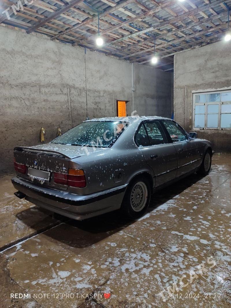 BMW E34 1989 - 60 000 TMT - Балканабат - img 2