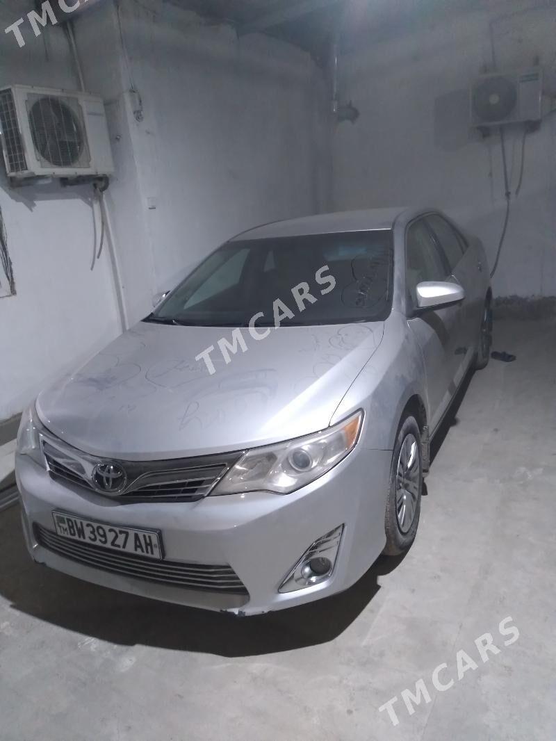 Toyota Camry 2012 - 195 000 TMT - Анев - img 3