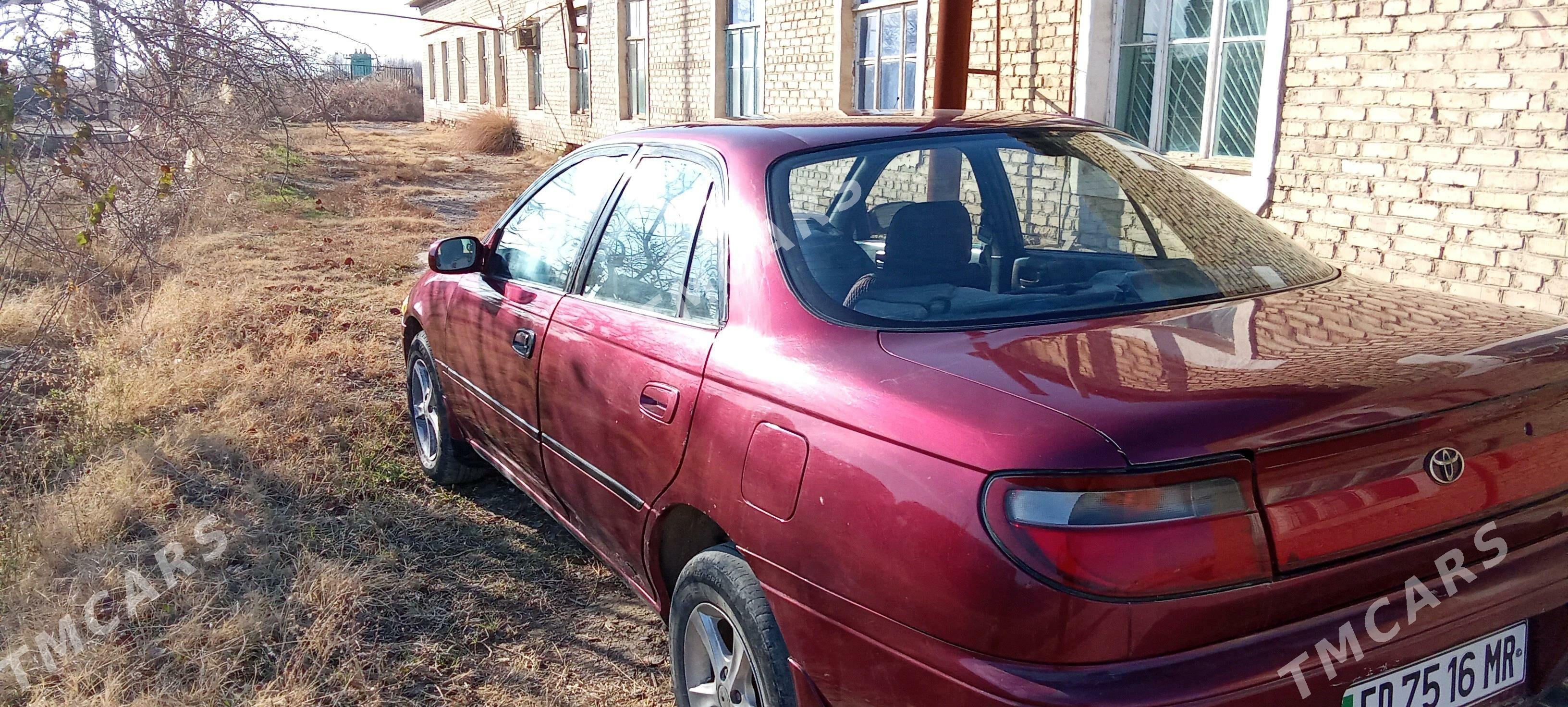 Toyota Carina 1993 - 40 000 TMT - Ýolöten - img 2