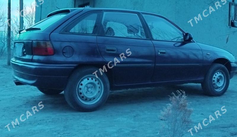 Opel Astra 1995 - 30 000 TMT - Губадаг - img 2