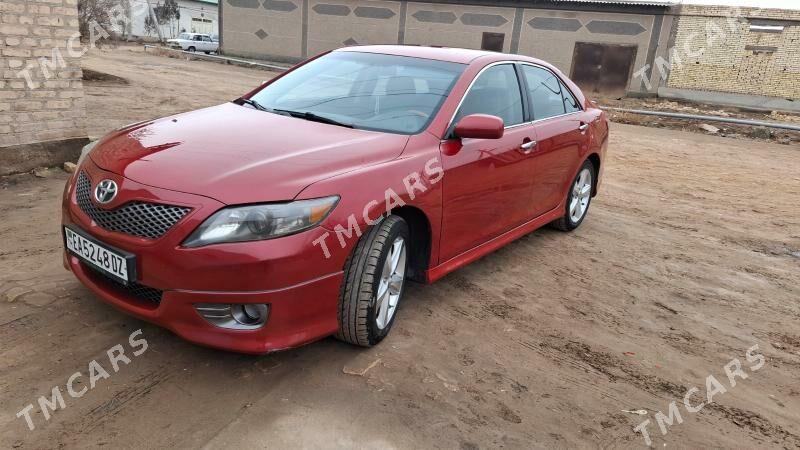 Toyota Camry 2010 - 169 000 TMT - Köneürgenç - img 4