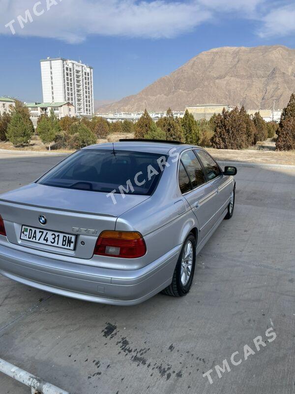 BMW E39 2002 - 120 000 TMT - Балканабат - img 4