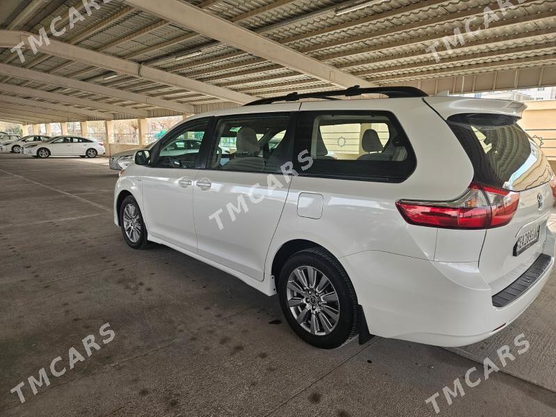 Toyota Sienna 2020 - 355 000 TMT - Aşgabat - img 4