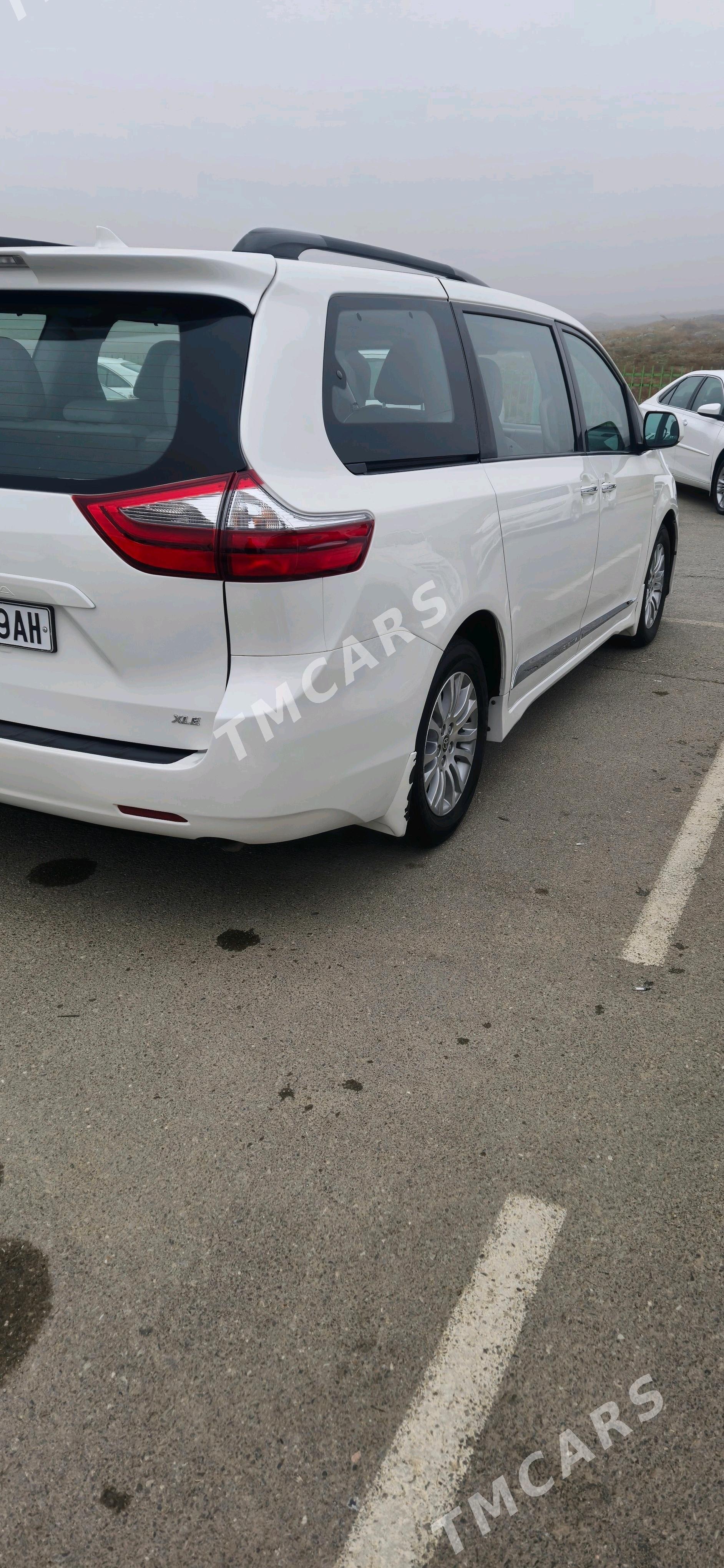 Toyota Sienna 2020 - 425 000 TMT - Ашхабад - img 6