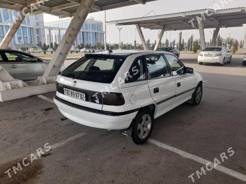 Opel Astra 1994 - 35 000 TMT - Дашогуз - img 3