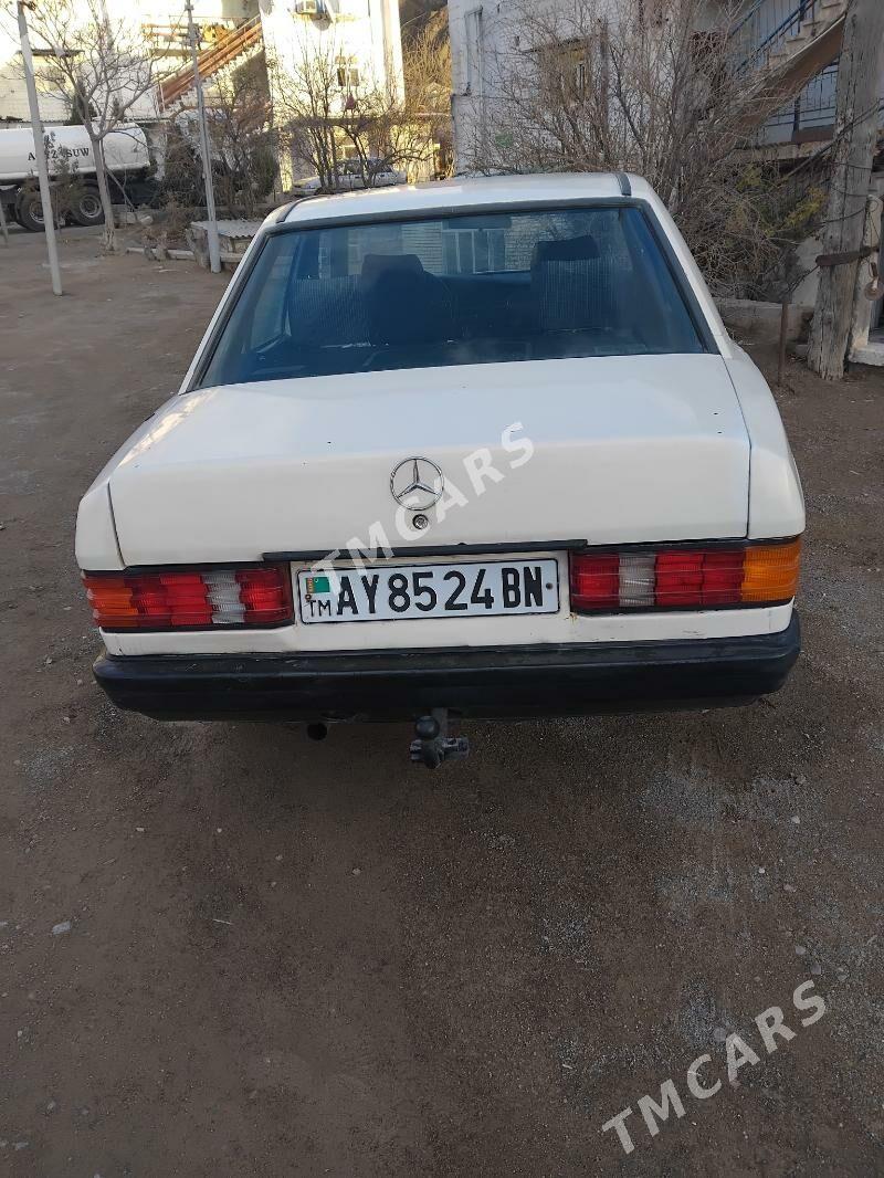 Mercedes-Benz 190E 1985 - 26 000 TMT - Türkmenbaşy - img 5