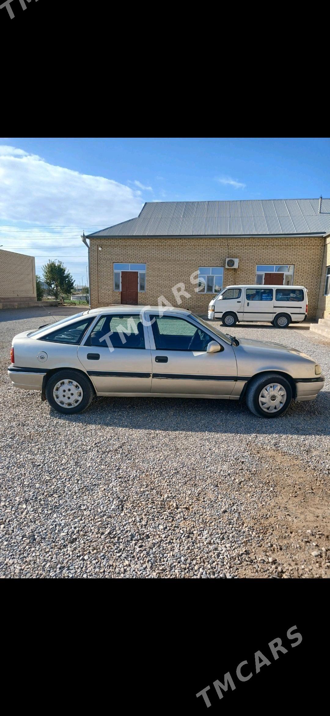 Opel Vectra 1992 - 21 000 TMT - Mary - img 2