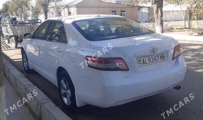 Toyota Camry 2010 - 144 000 TMT - Ёлётен - img 4