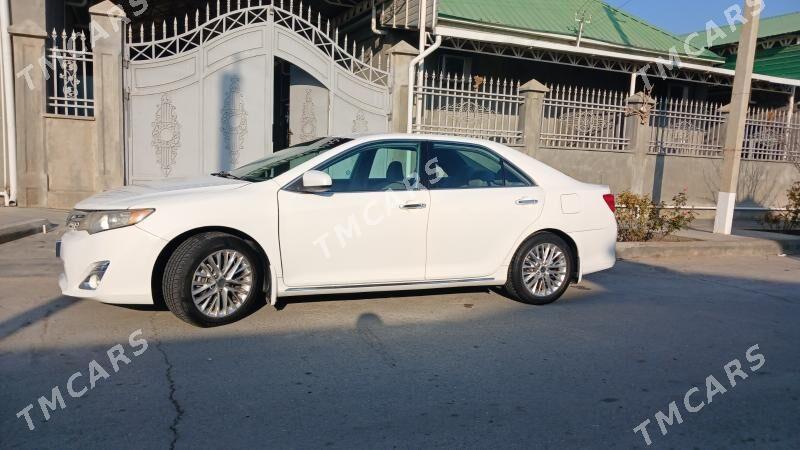 Toyota Camry 2011 - 175 000 TMT - Büzmeýin - img 3