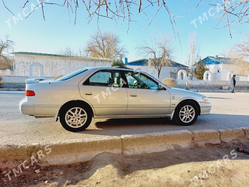 Toyota Camry 2001 - 160 000 TMT - Kerki - img 3