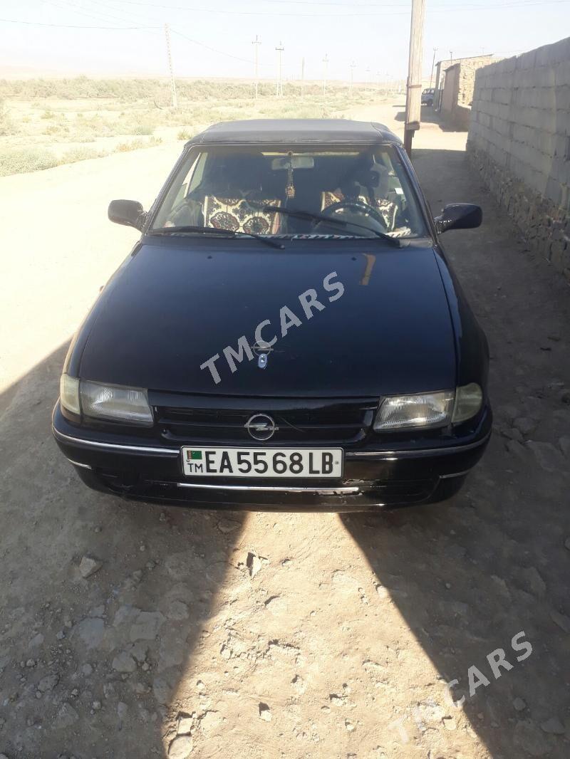 Opel Astra 1994 - 25 000 TMT - Hojambaz - img 5