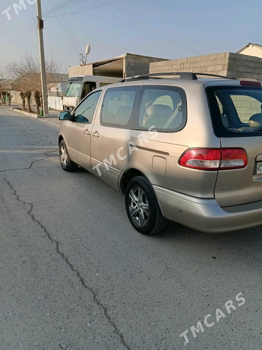 Toyota Sienna 2002 - 130 000 TMT - Аркадаг - img 6