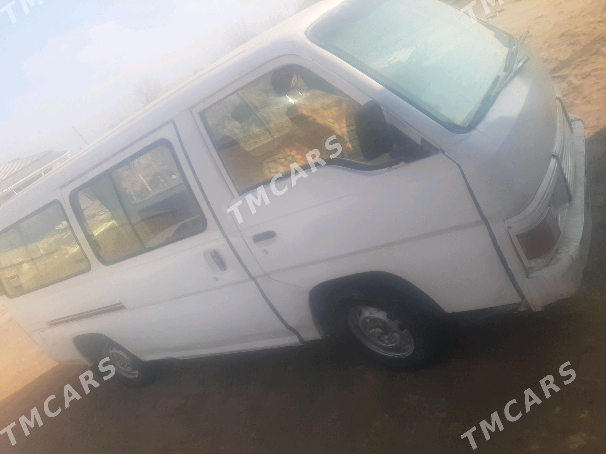 Toyota Hiace 1996 - 30 000 TMT - Baýramaly - img 3