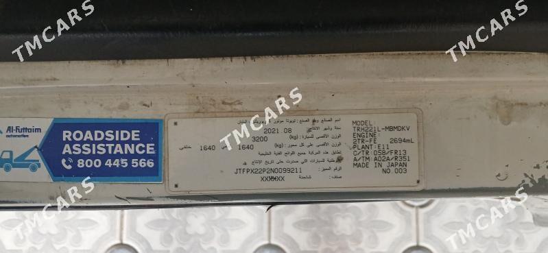 Toyota Hiace 2021 - 430 000 TMT - Мары - img 4