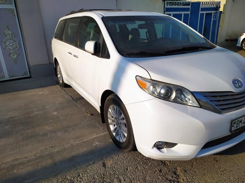 Toyota Sienna 2017 - 303 000 TMT - Ашхабад - img 6