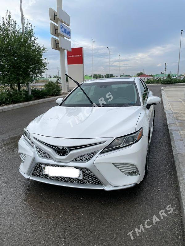 Toyota Camry 2018 - 330 000 TMT - G.Kuliýew köç. (Obýezdnoý) - img 4