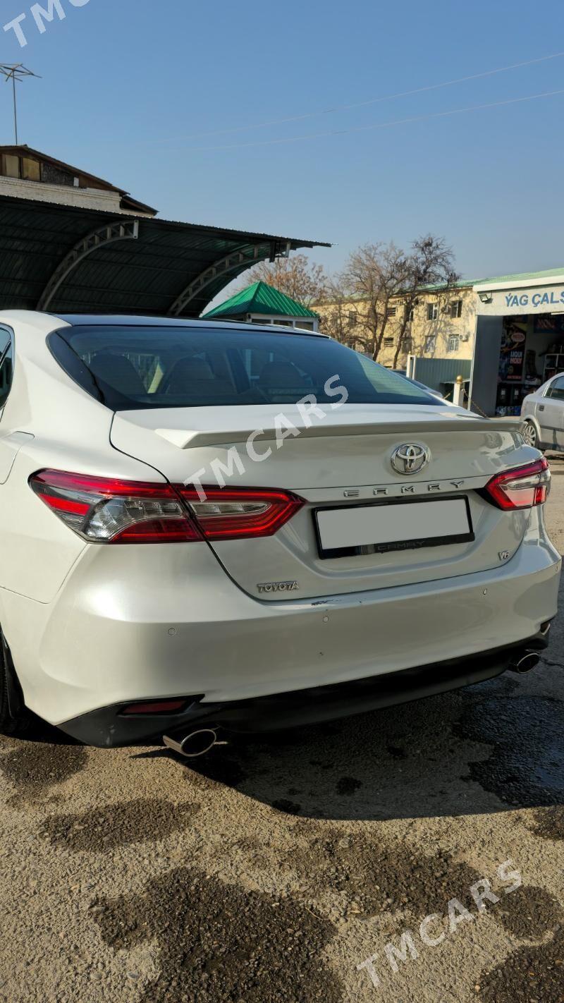 Toyota Camry 2018 - 365 000 TMT - 6 мкр - img 8