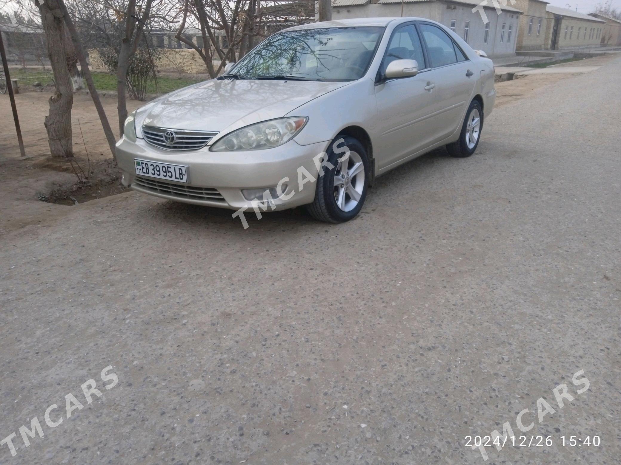 Toyota Camry 2003 - 117 000 TMT - Saýat - img 2