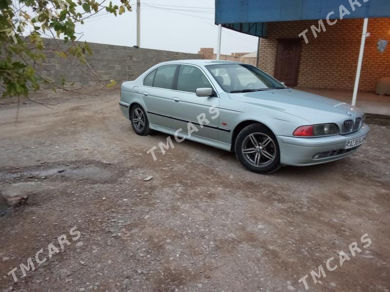 BMW 525 1999 - 89 000 TMT - Sarahs - img 2