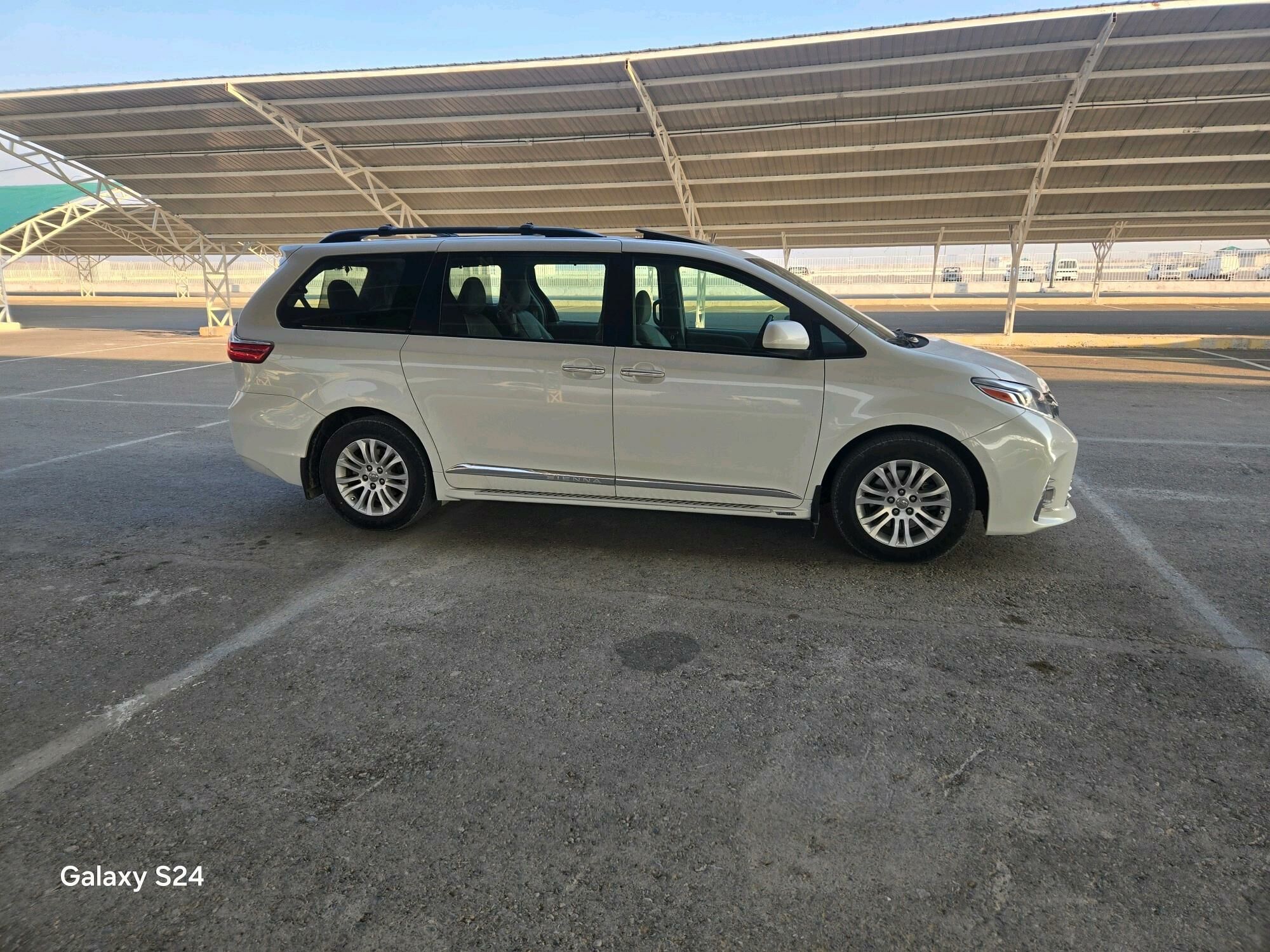 Toyota Sienna 2018 - 451 000 TMT - Gökdepe - img 3